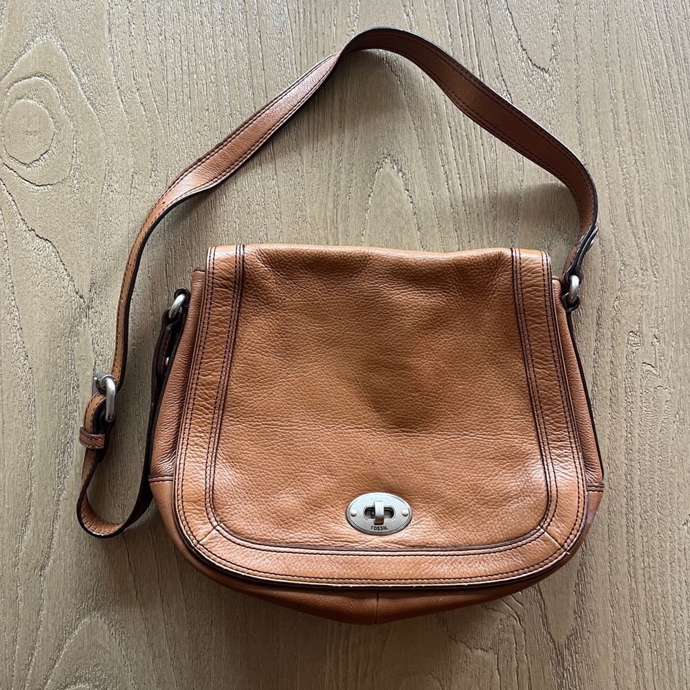 Fossil messenger bag